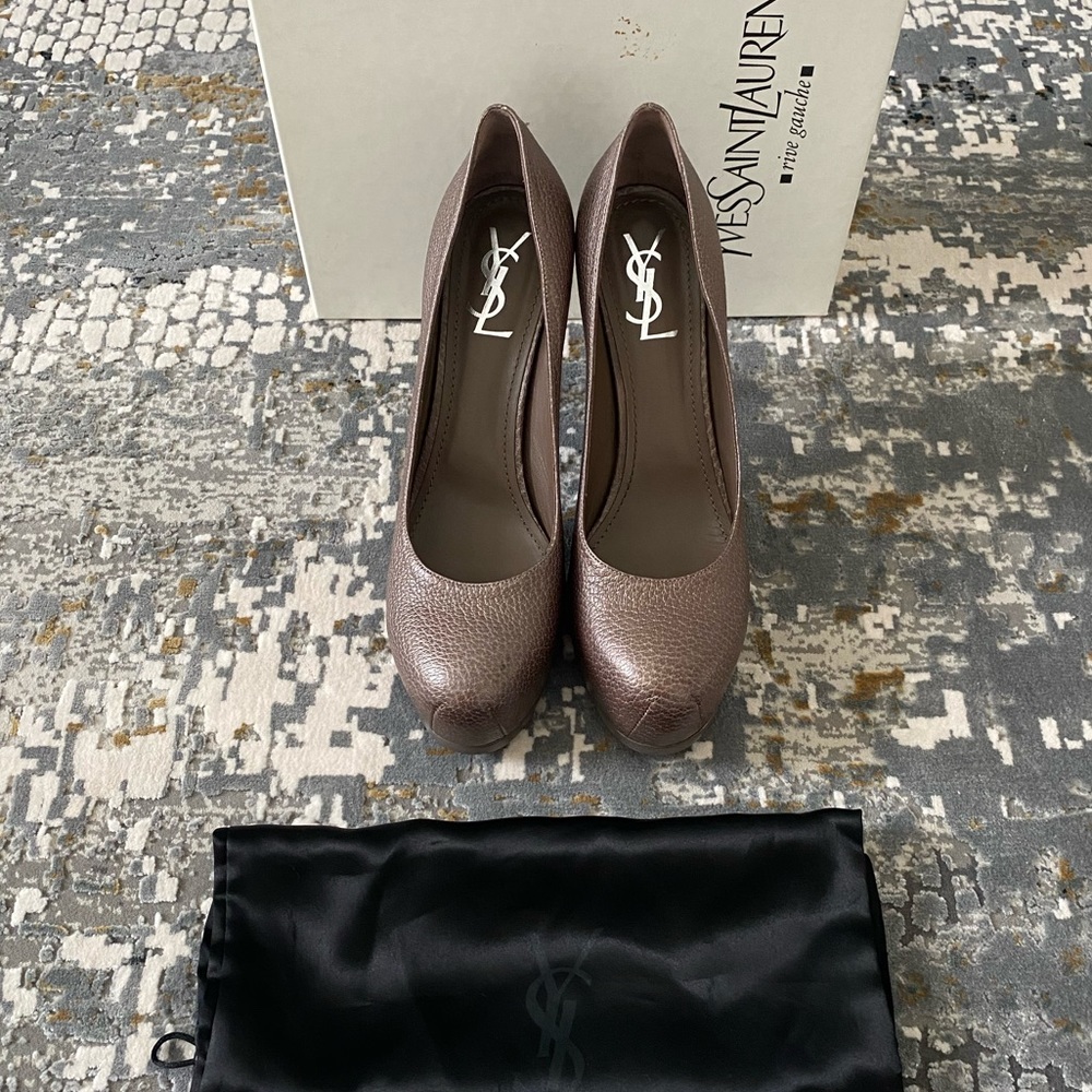 NEW YSL Tribtoo Pumps